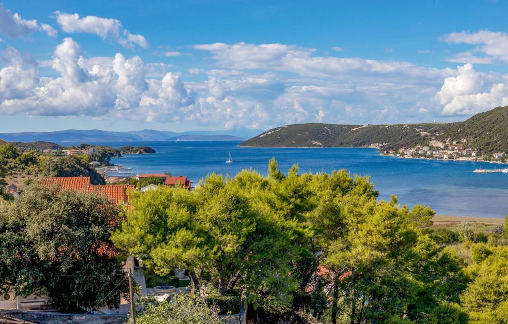 Apartments Dedic Supetarska Draga Dış mekan fotoğraf