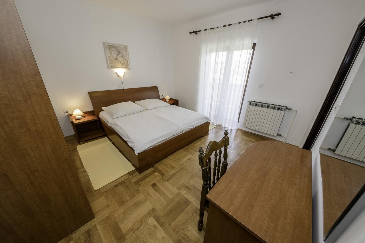 Apartments Dedic Supetarska Draga Dış mekan fotoğraf