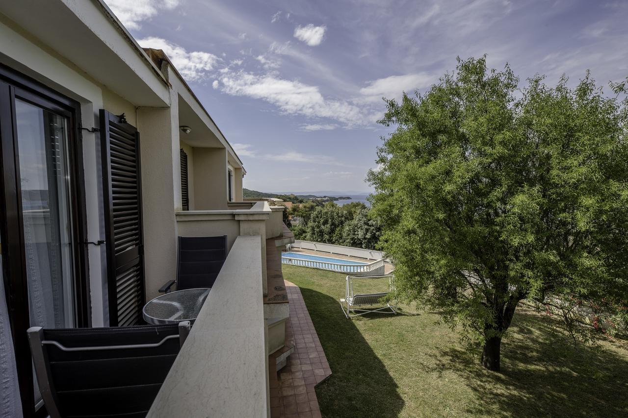 Apartments Dedic Supetarska Draga Dış mekan fotoğraf
