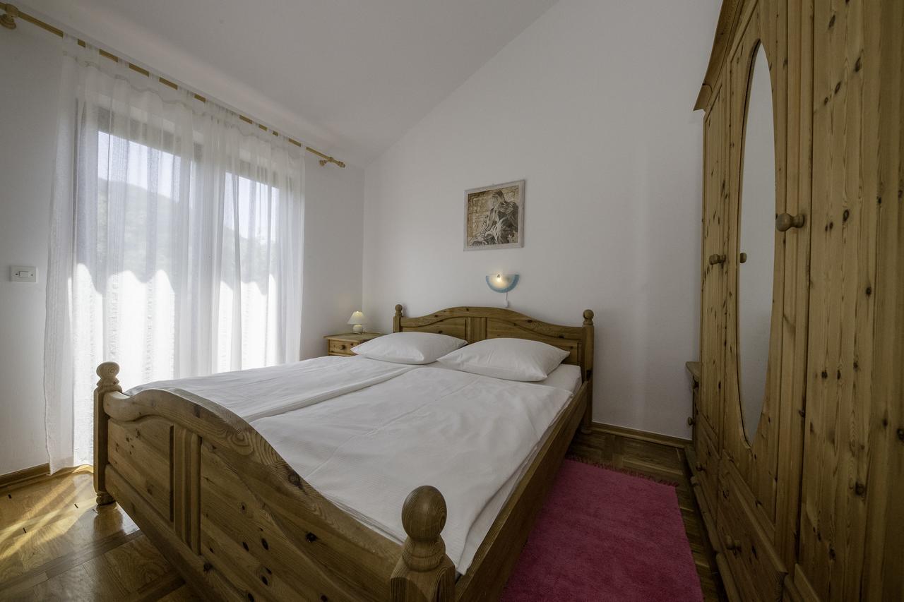 Apartments Dedic Supetarska Draga Dış mekan fotoğraf