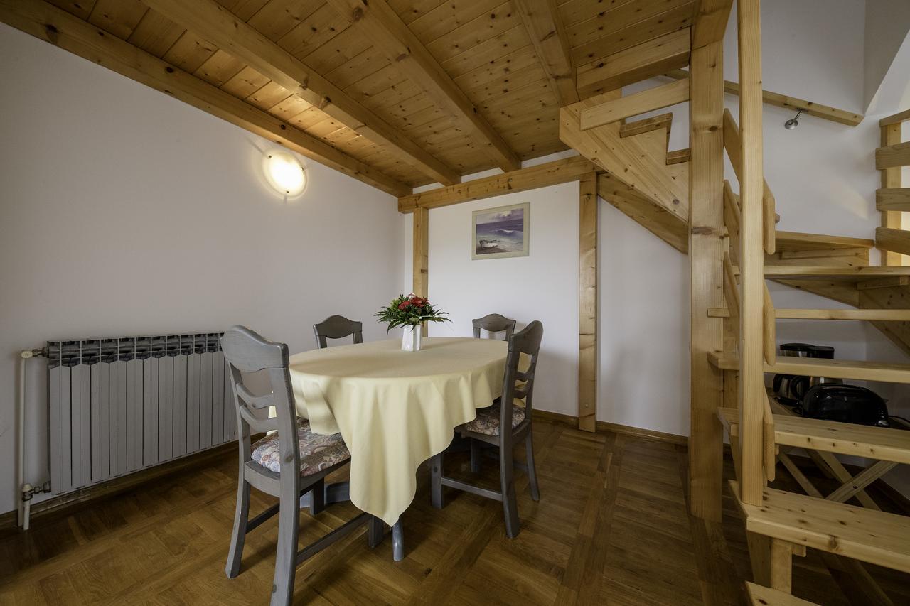 Apartments Dedic Supetarska Draga Dış mekan fotoğraf