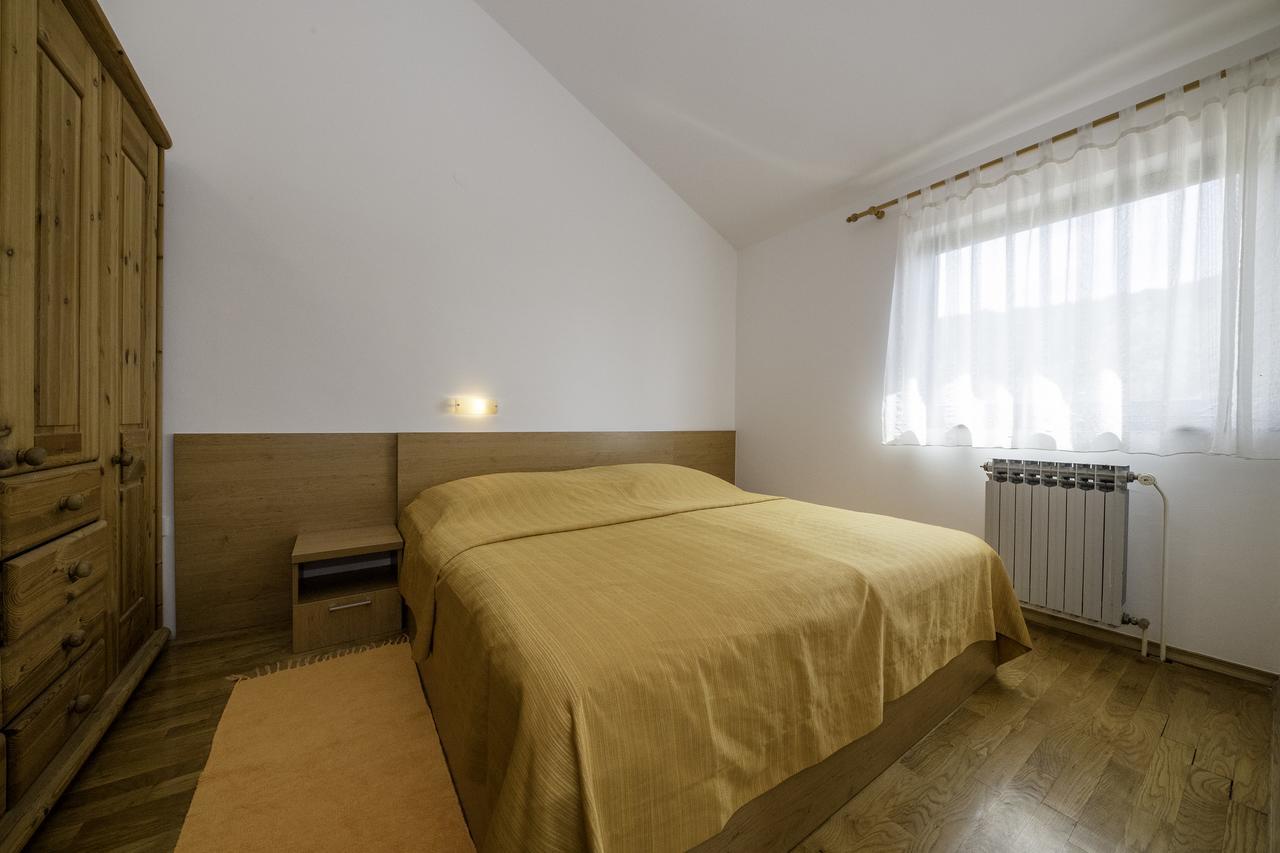 Apartments Dedic Supetarska Draga Dış mekan fotoğraf